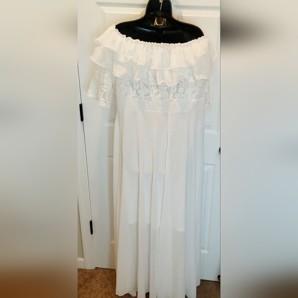 Off-White Plus Size Bridal Boutique Dress - Picture 8 of 8